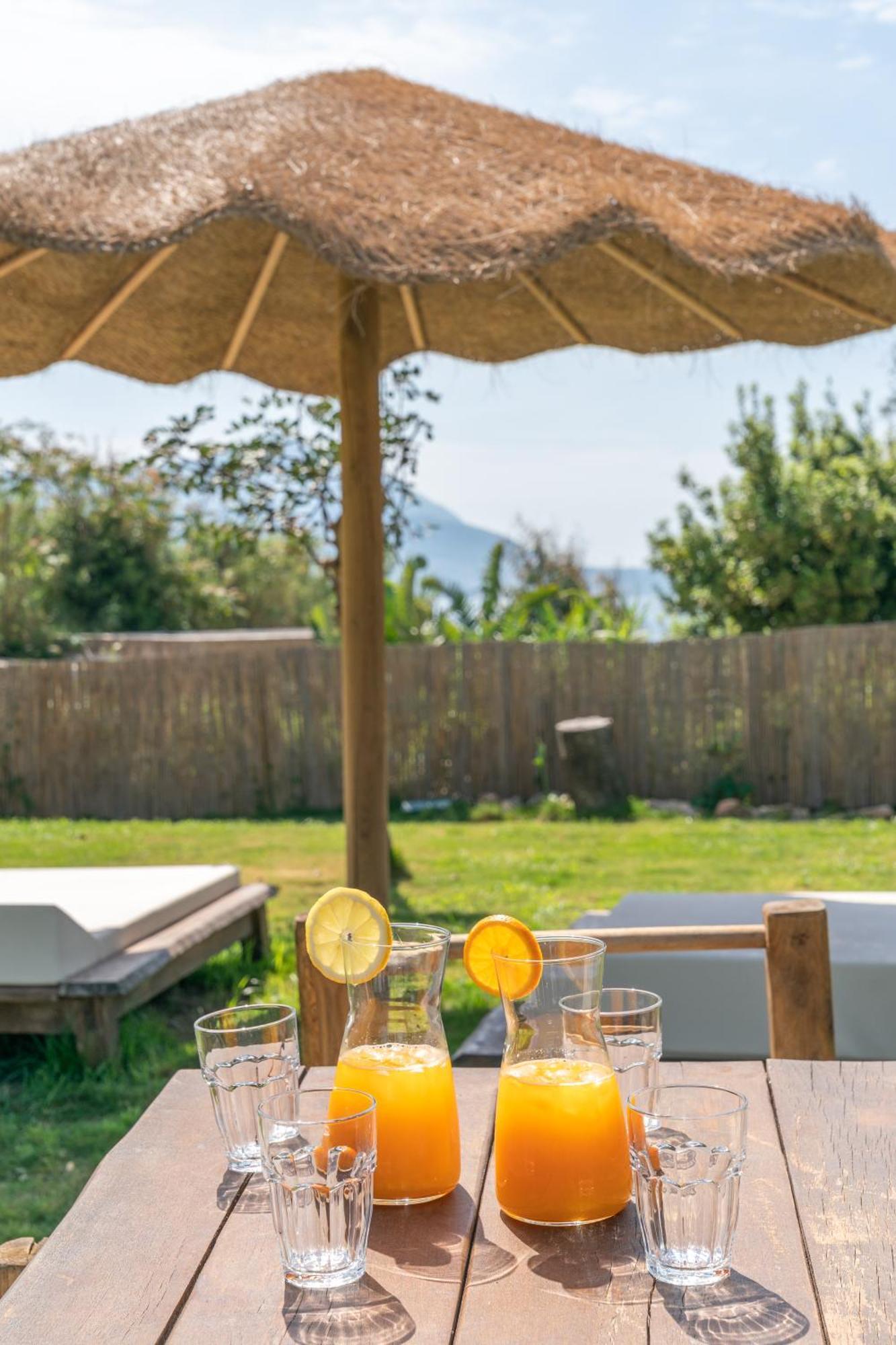 Procida Camp & Resort - Ciraccio Bagian luar foto